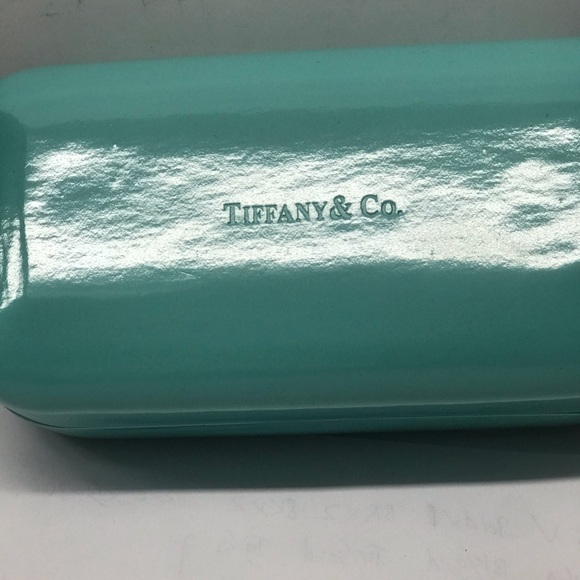 New Tiffany Large Sunglass case & Cloth. - Picture 4 of 4
